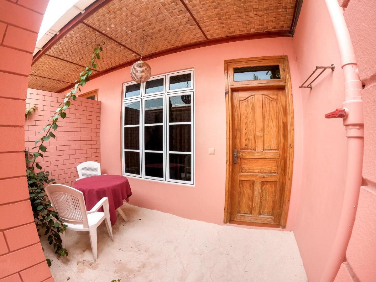 New Breeze Thoddoo Inn Ngoại thất bức ảnh