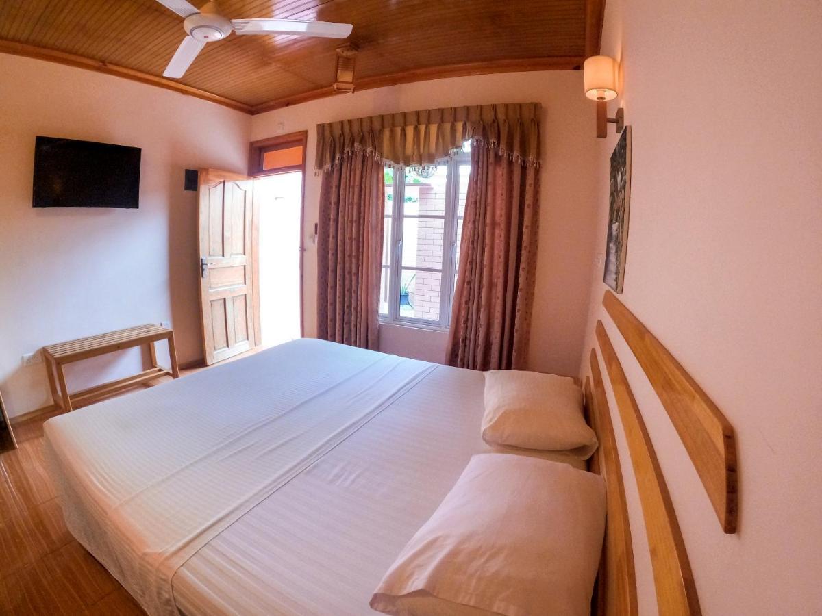 New Breeze Thoddoo Inn Ngoại thất bức ảnh
