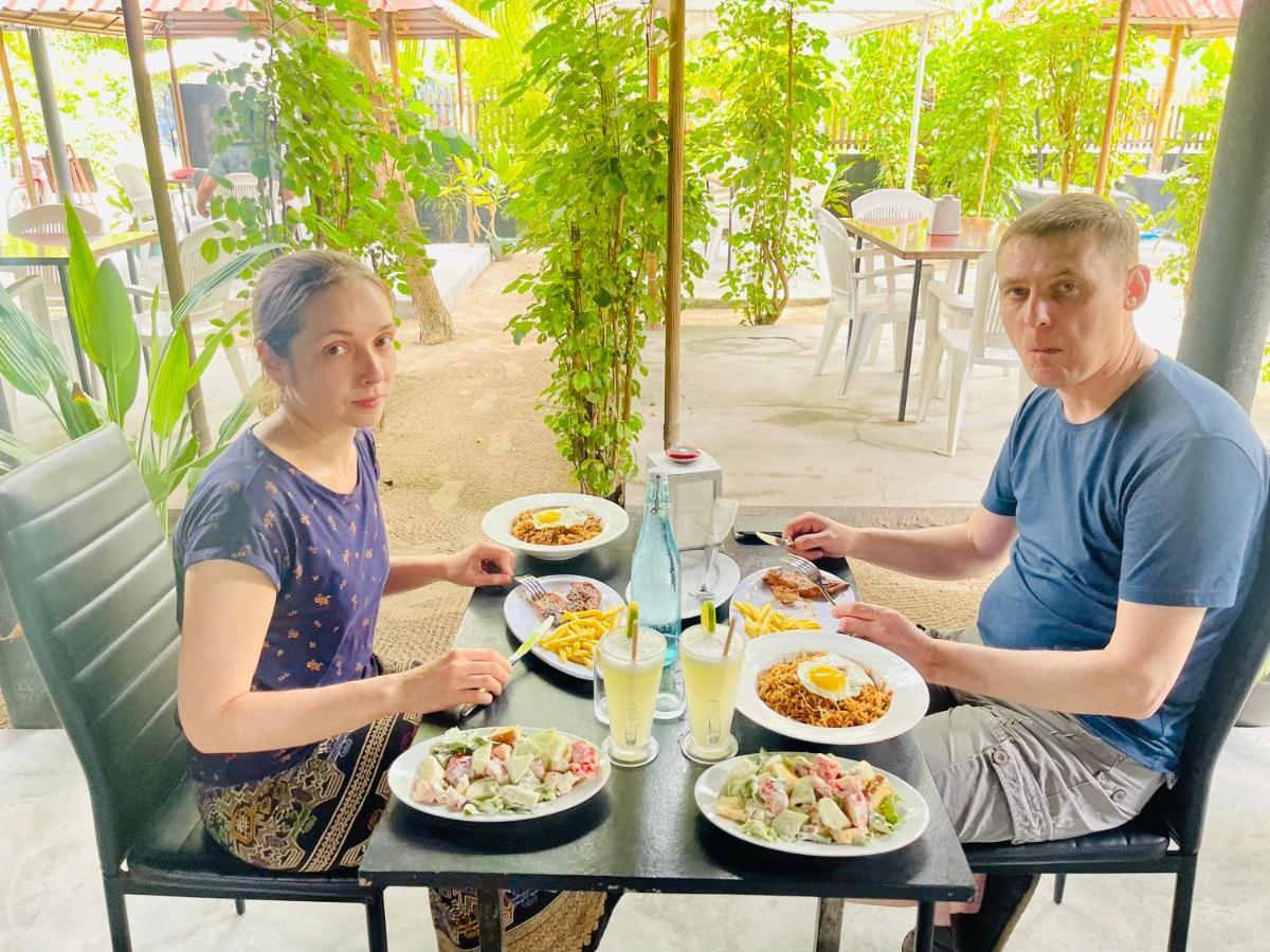 New Breeze Thoddoo Inn Ngoại thất bức ảnh